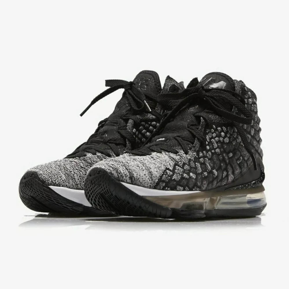 Lebron XVii Size 9 BRAND NEW!!!! Available NOW!!!!